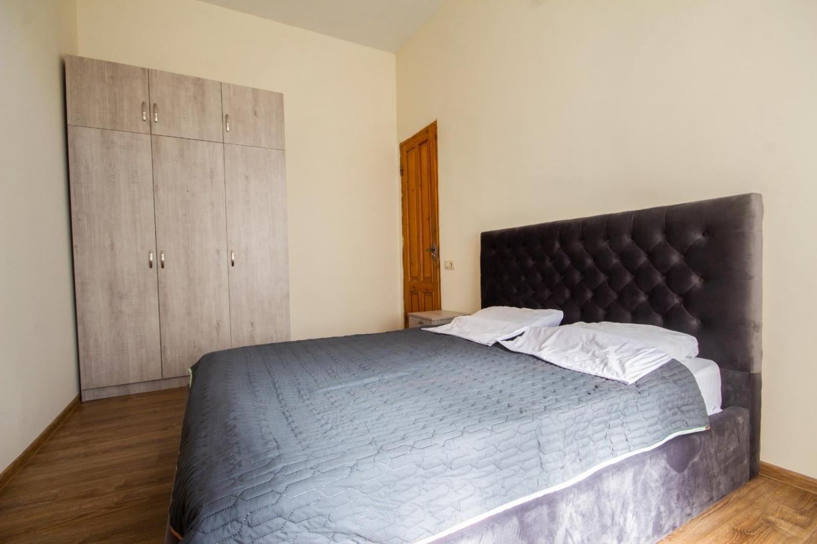 Center Apartment 3 Rooms ティビリシ エクステリア 写真